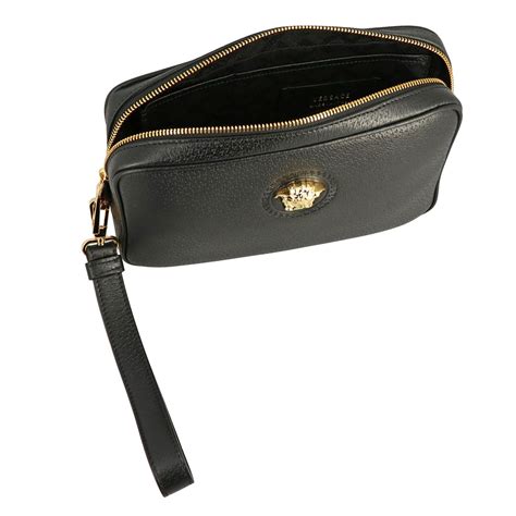 versace bolso hombre|Bolsos de mano Versace para hombre .